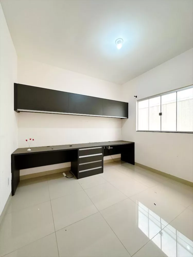 Casa à venda com 3 quartos, 146m² - Foto 4