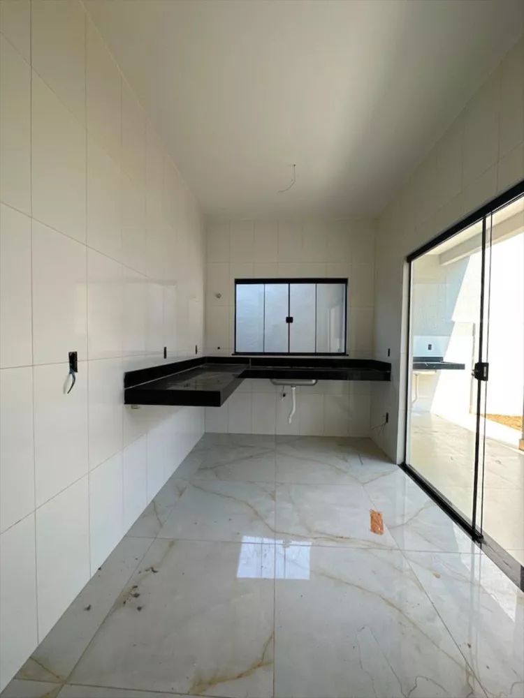 Casa à venda com 3 quartos, 110m² - Foto 7