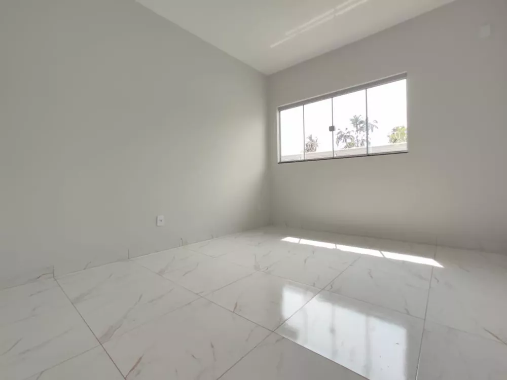 Casa à venda com 3 quartos, 197m² - Foto 4