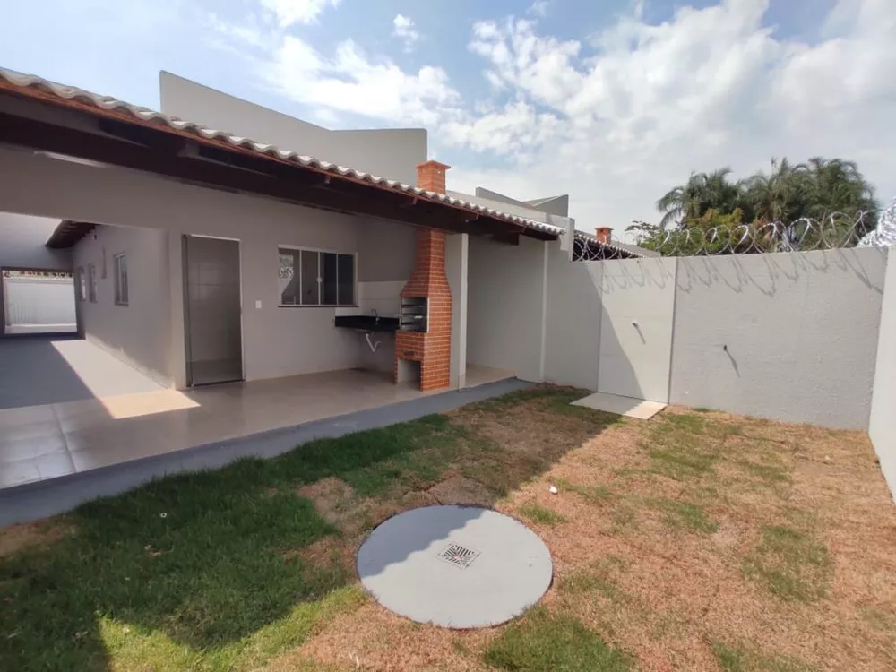 Casa à venda com 3 quartos, 197m² - Foto 2