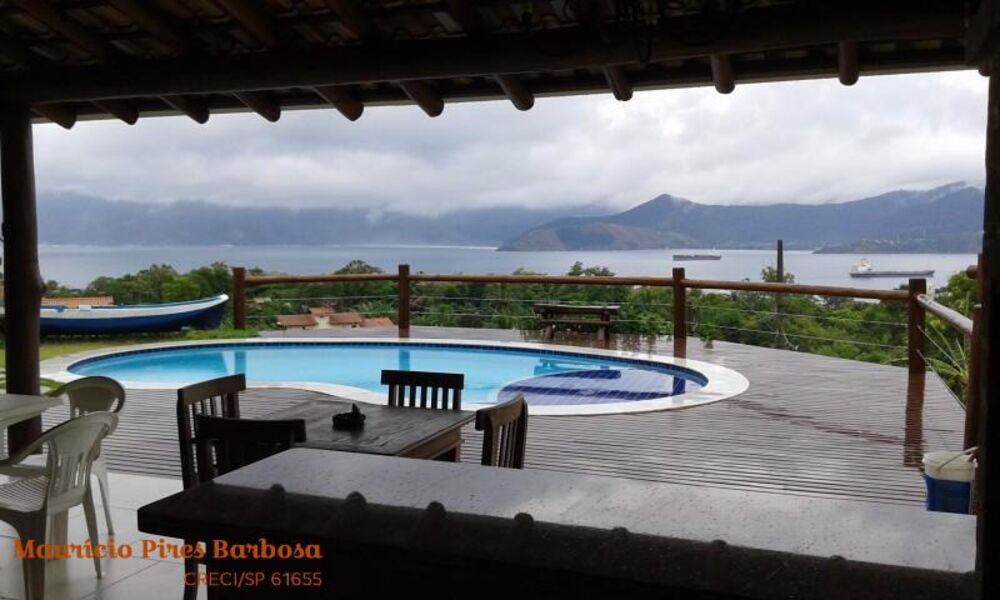 Casa, 4 quartos, 210 m² - Foto 1