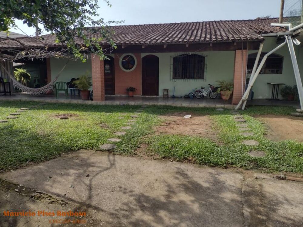 Casa à venda com 4 quartos, 373m² - Foto 1