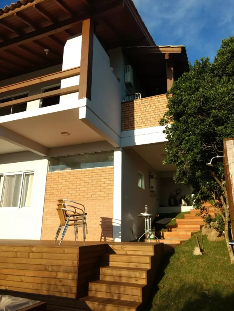 Casa à venda com 4 quartos, 180m² - Foto 2