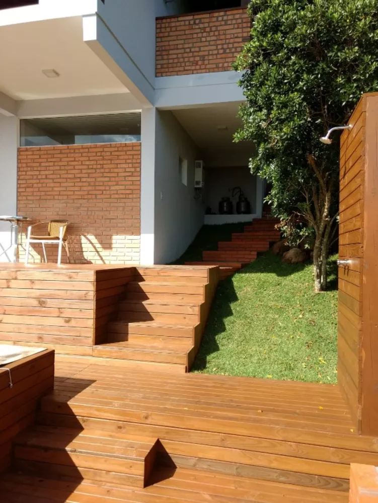 Casa à venda com 4 quartos, 180m² - Foto 3