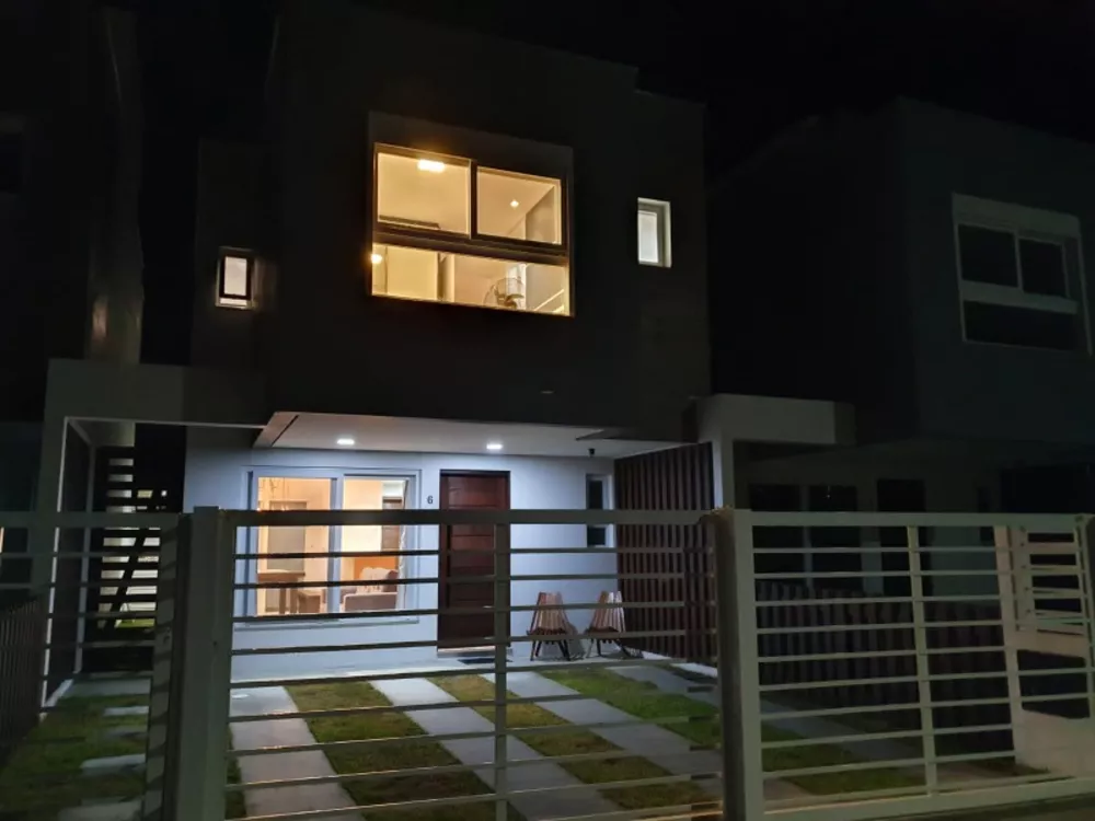 Casa de Condomínio à venda com 3 quartos, 103m² - Foto 1