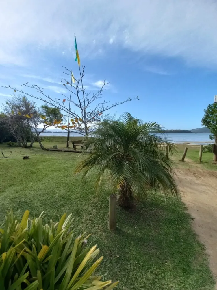 Casa, 6 quartos, 320 m² - Foto 1