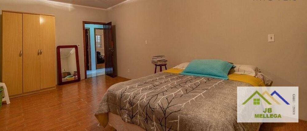 Chácara à venda com 4 quartos, 206m² - Foto 8