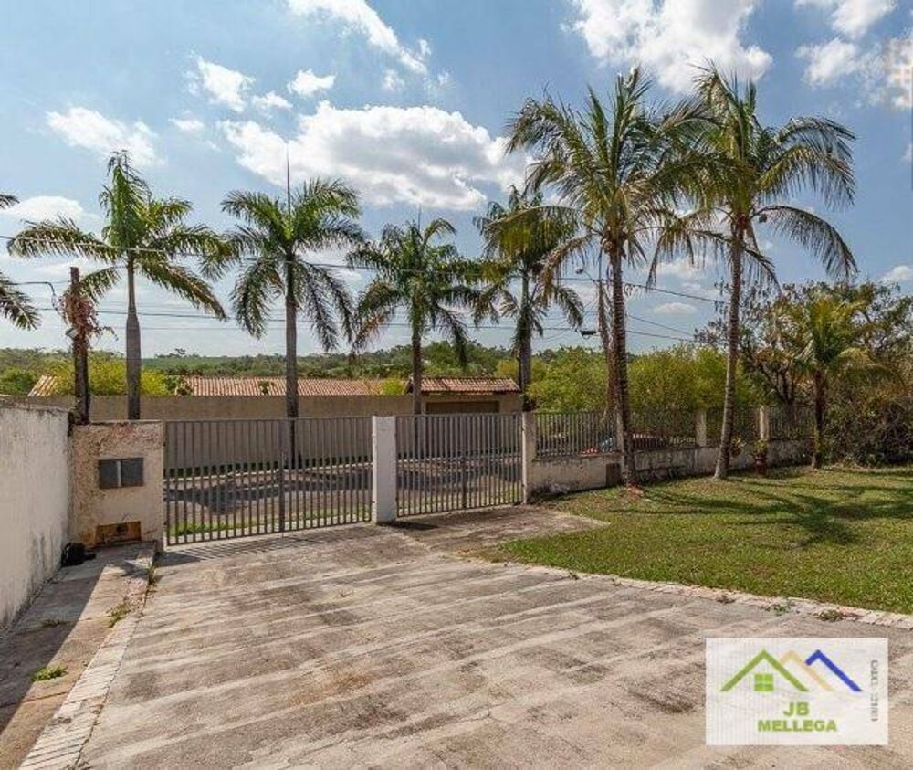 Chácara à venda com 4 quartos, 206m² - Foto 3