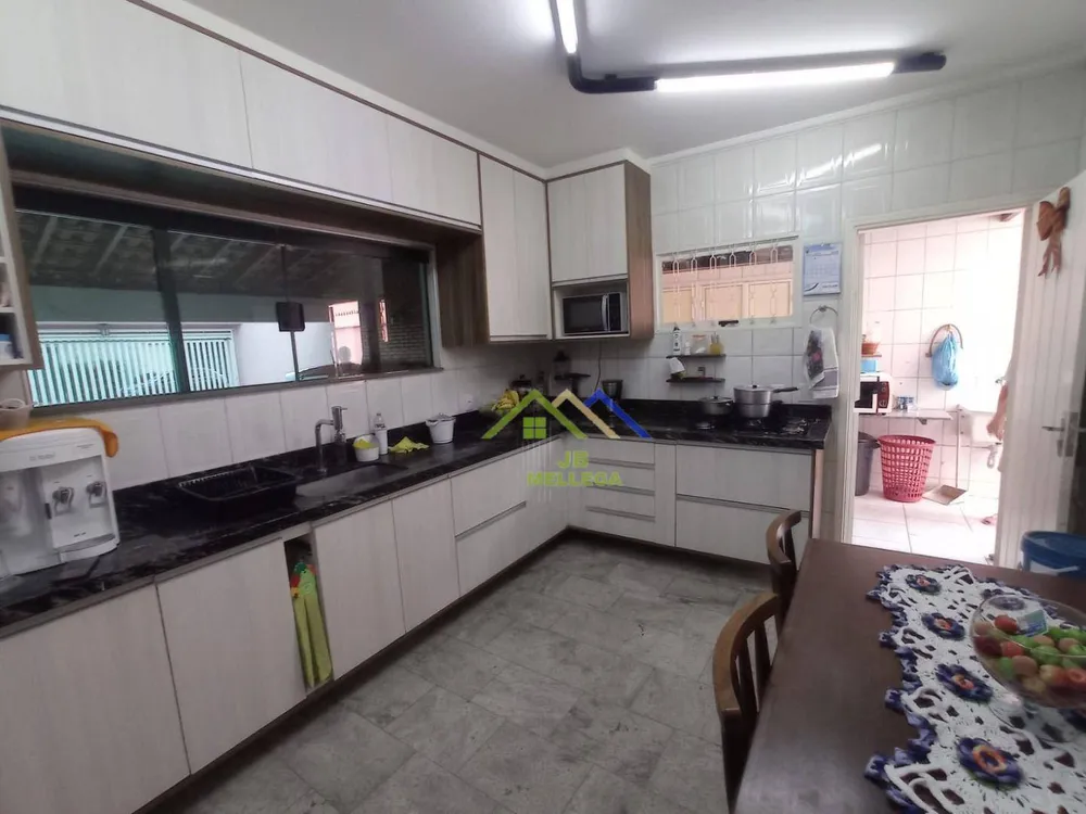 Casa, 3 quartos, 200 m² - Foto 6