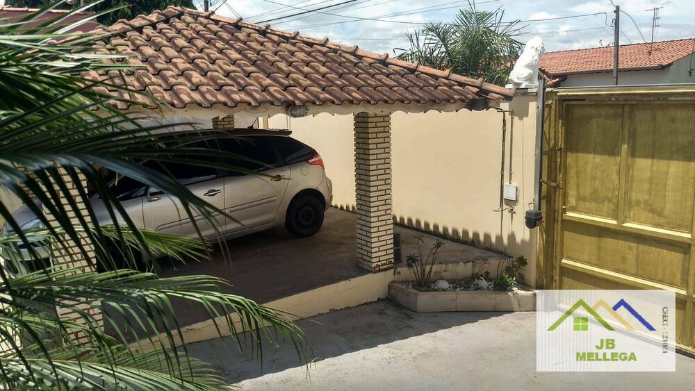 Casa à venda com 5 quartos, 237m² - Foto 7
