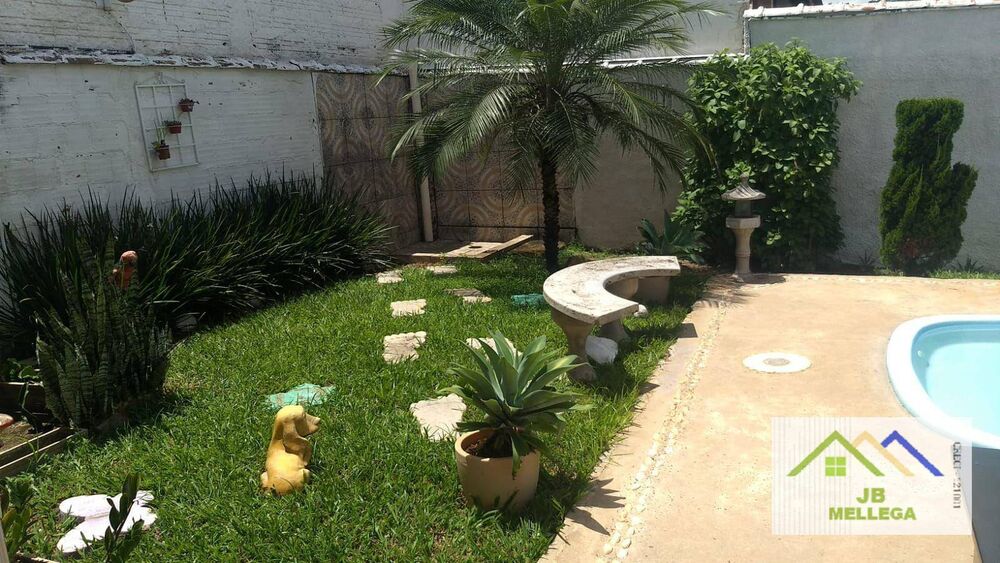 Casa à venda com 5 quartos, 237m² - Foto 11