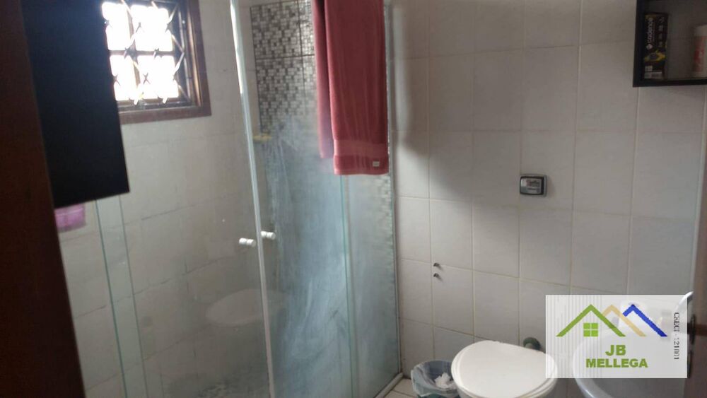 Casa à venda com 5 quartos, 237m² - Foto 3