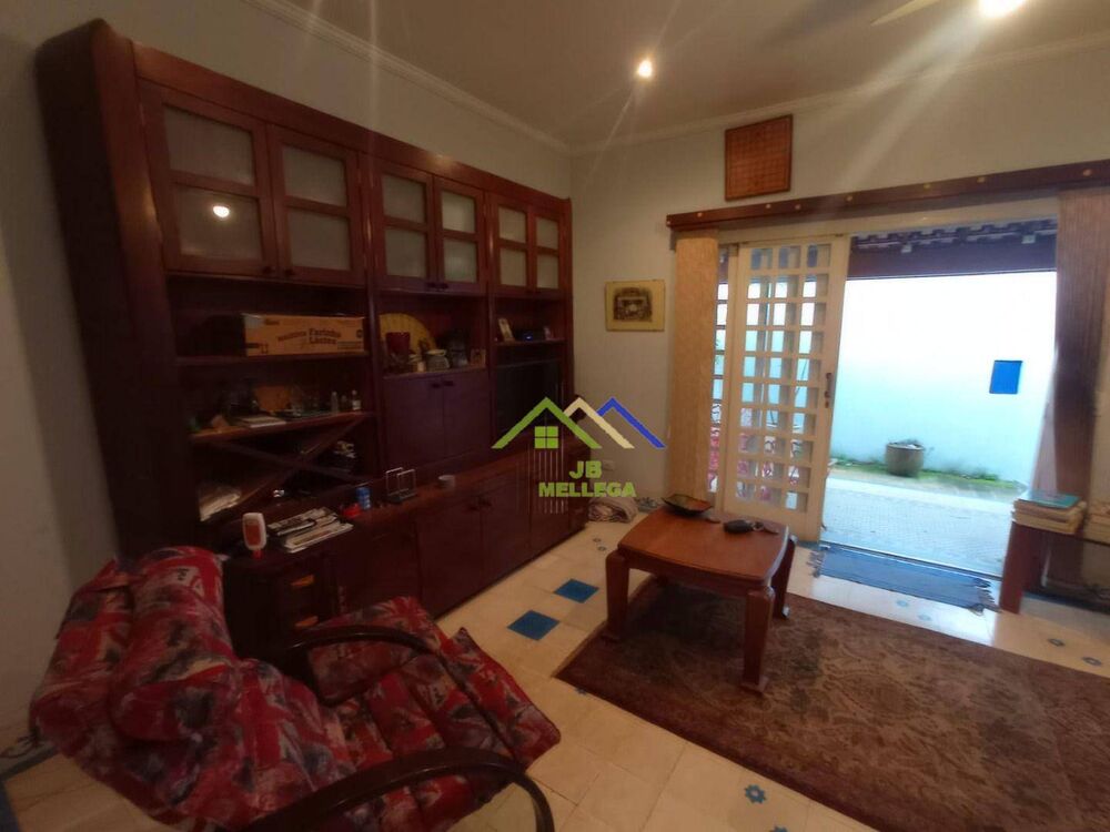 Casa, 3 quartos, 240 m² - Foto 4