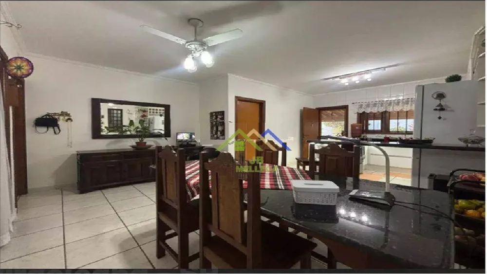 Casa, 3 quartos, 300 m² - Foto 3