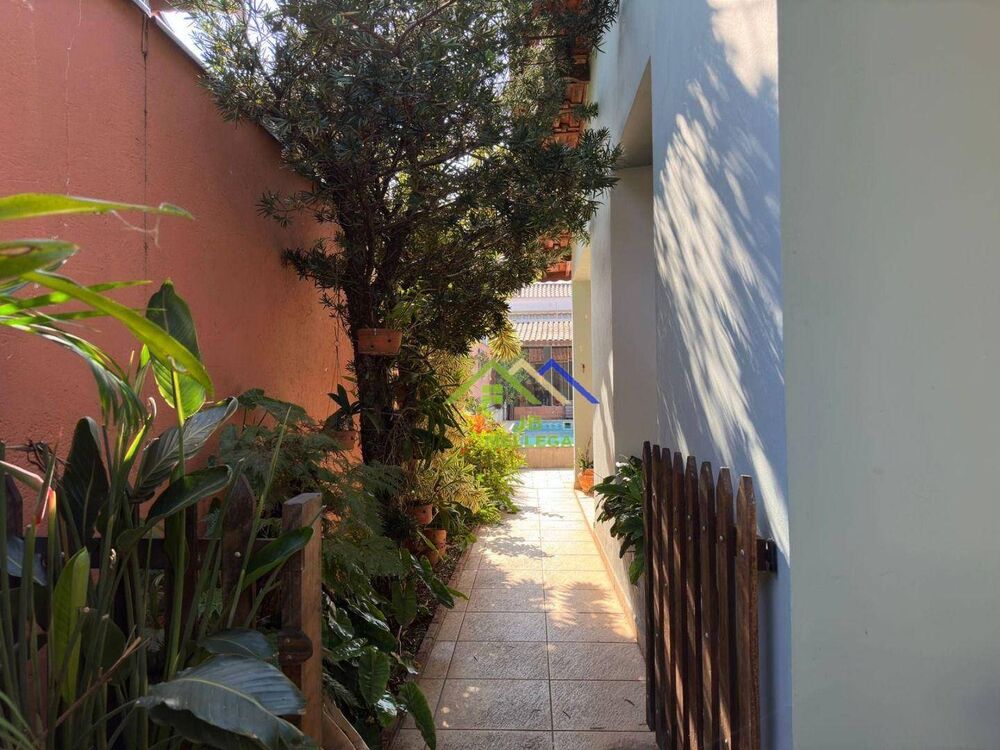 Casa, 4 quartos, 187 m² - Foto 4