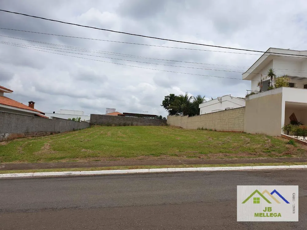 Loteamento e Condomínio, 1000 m² - Foto 1