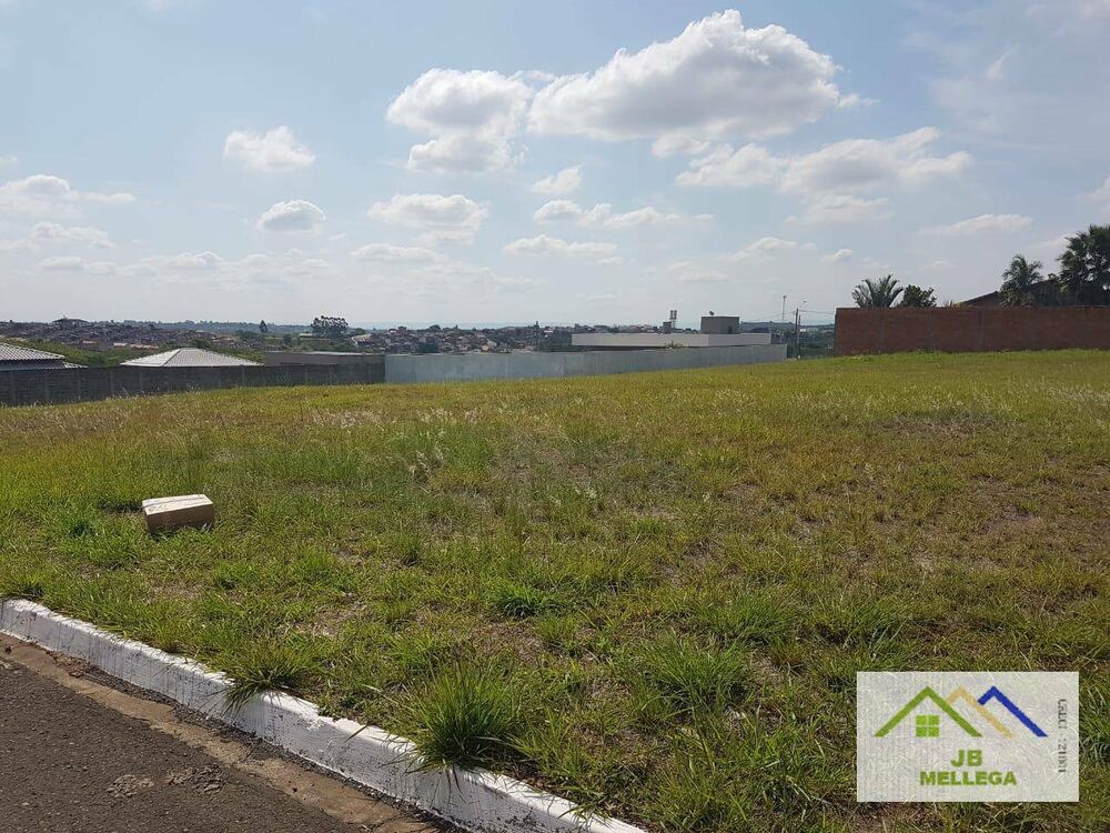 Loteamento e Condomínio, 1000 m² - Foto 1