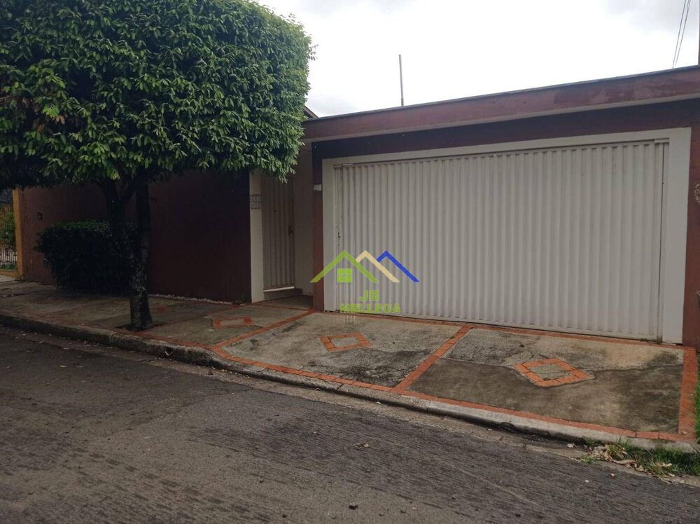 Casa, 3 quartos, 263 m² - Foto 1