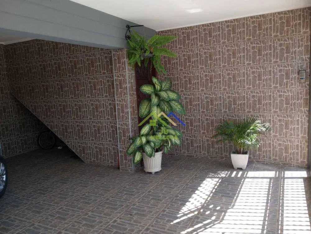 Sobrado, 3 quartos, 291 m² - Foto 2