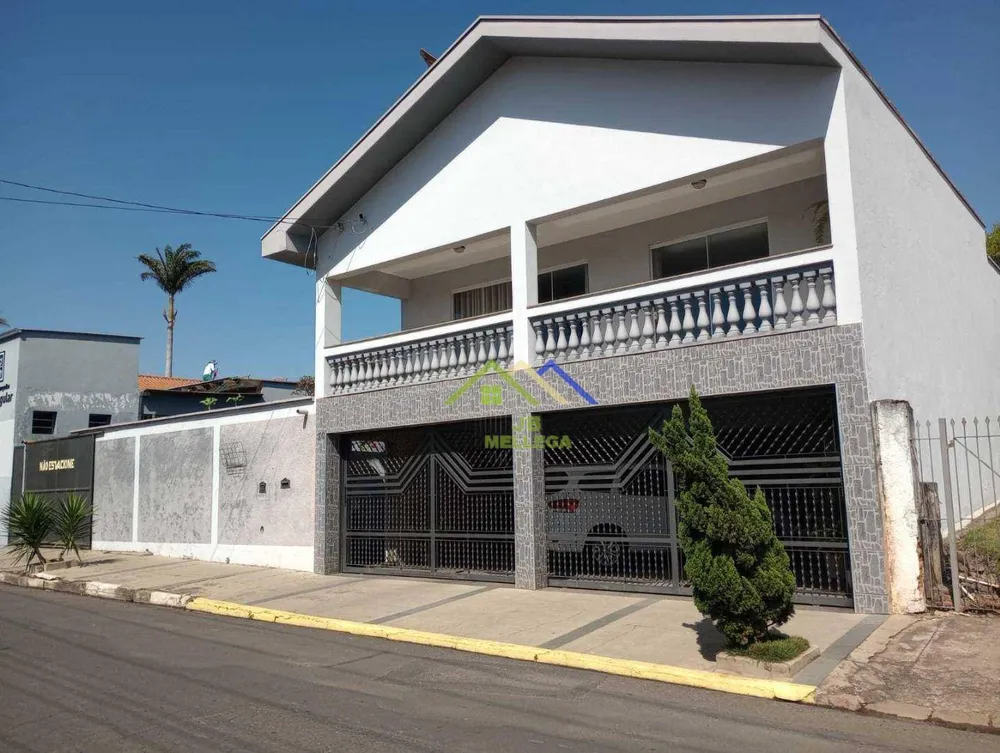 Sobrado, 3 quartos, 291 m² - Foto 1