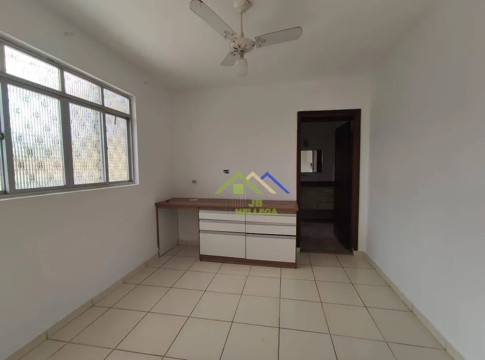 Casa, 3 quartos, 190 m² - Foto 3