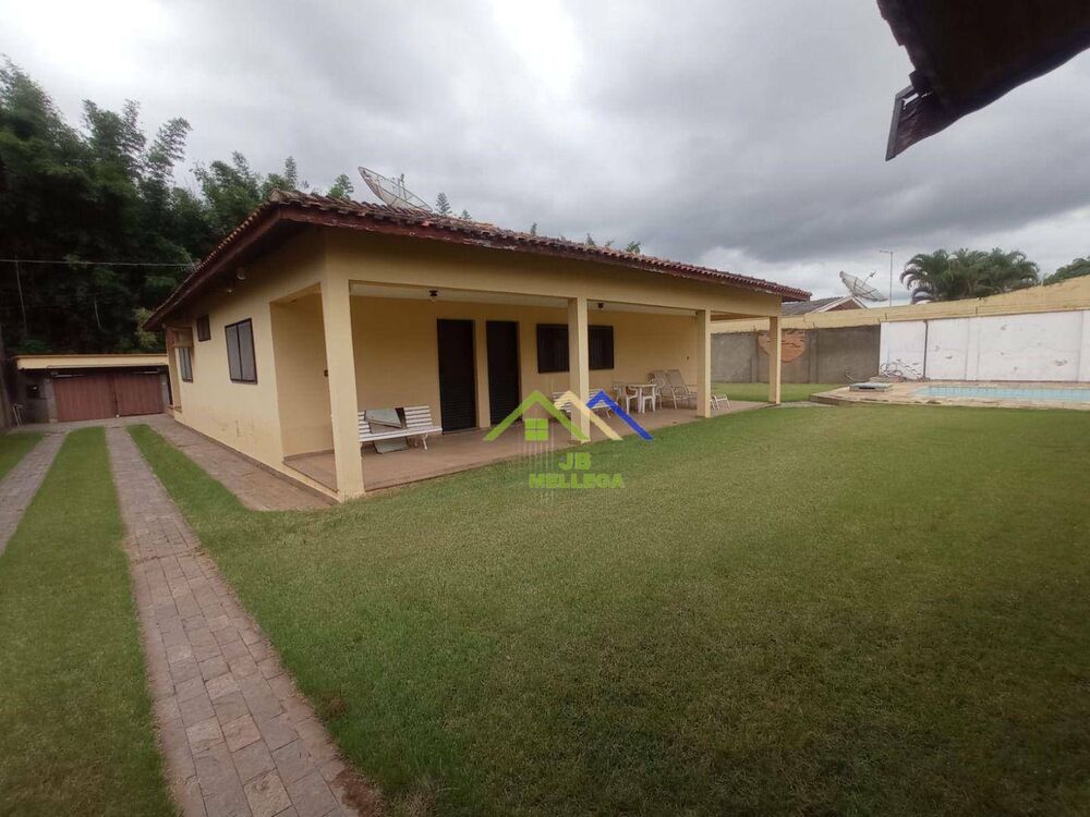 Chácara à venda com 3 quartos, 425m² - Foto 1