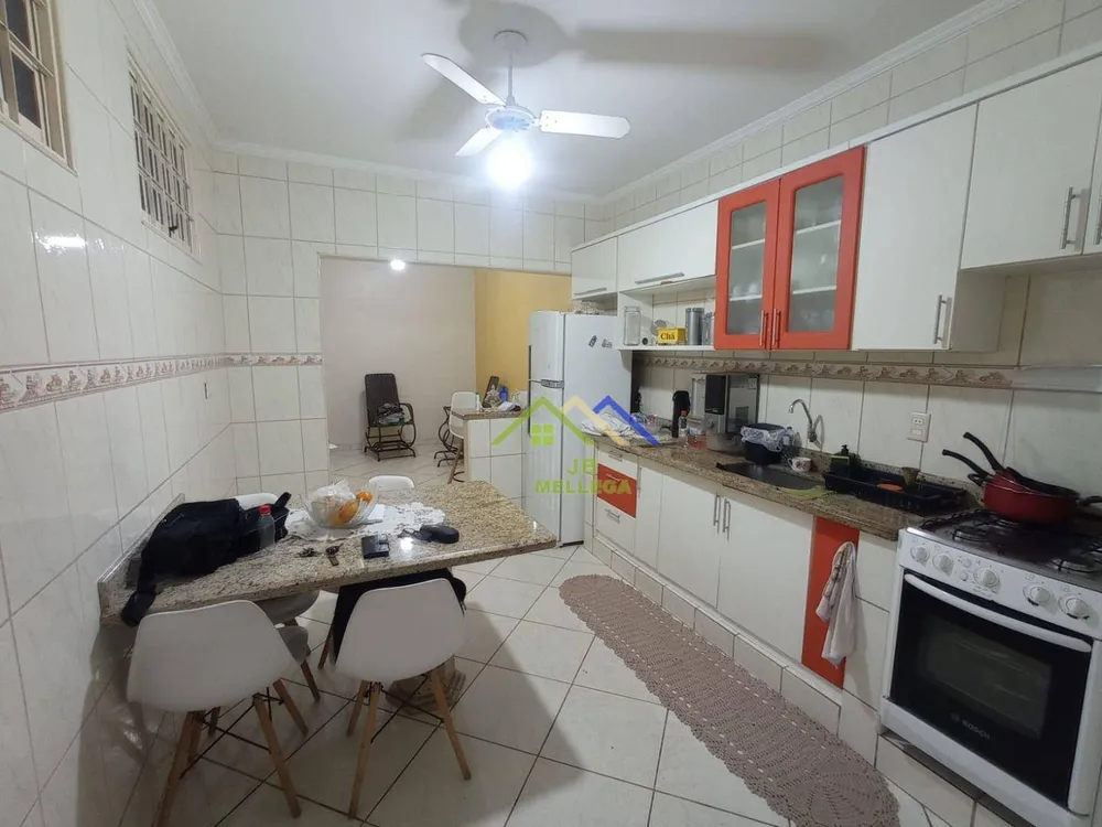 Casa, 3 quartos, 200 m² - Foto 16