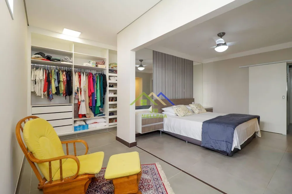 Chácara, 3 quartos, 1070 m² - Foto 1