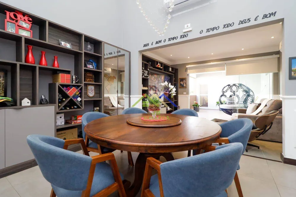Chácara, 3 quartos, 1070 m² - Foto 2