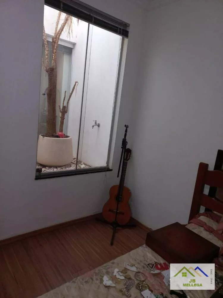 Casa, 3 quartos, 172 m² - Foto 1