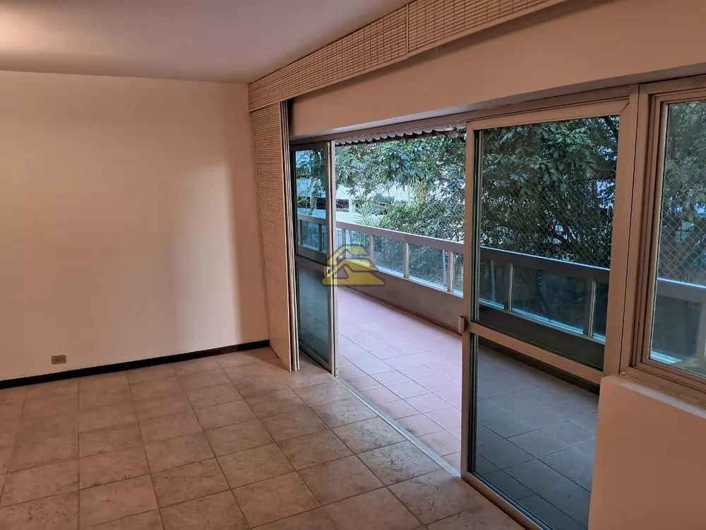 Apartamento à venda com 4 quartos, 153m² - Foto 1