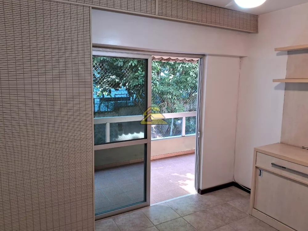 Apartamento à venda com 4 quartos, 153m² - Foto 8