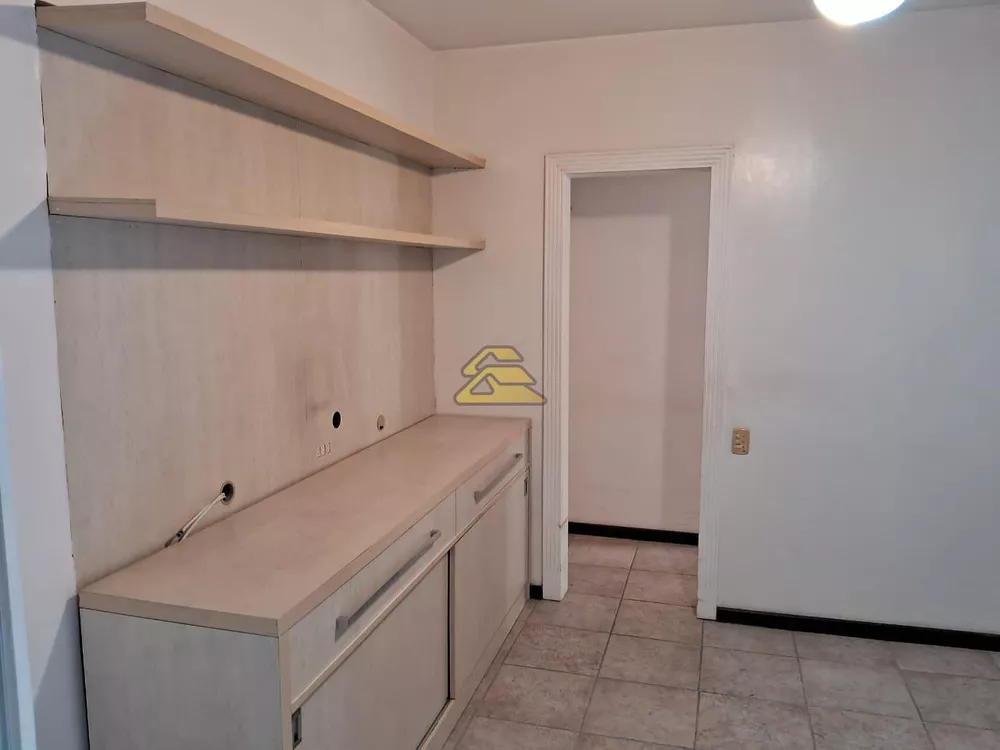 Apartamento à venda com 4 quartos, 153m² - Foto 13