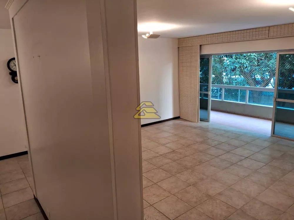 Apartamento à venda com 4 quartos, 153m² - Foto 9