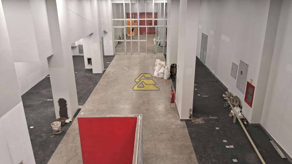 Loja-Salão, 1020 m² - Foto 1