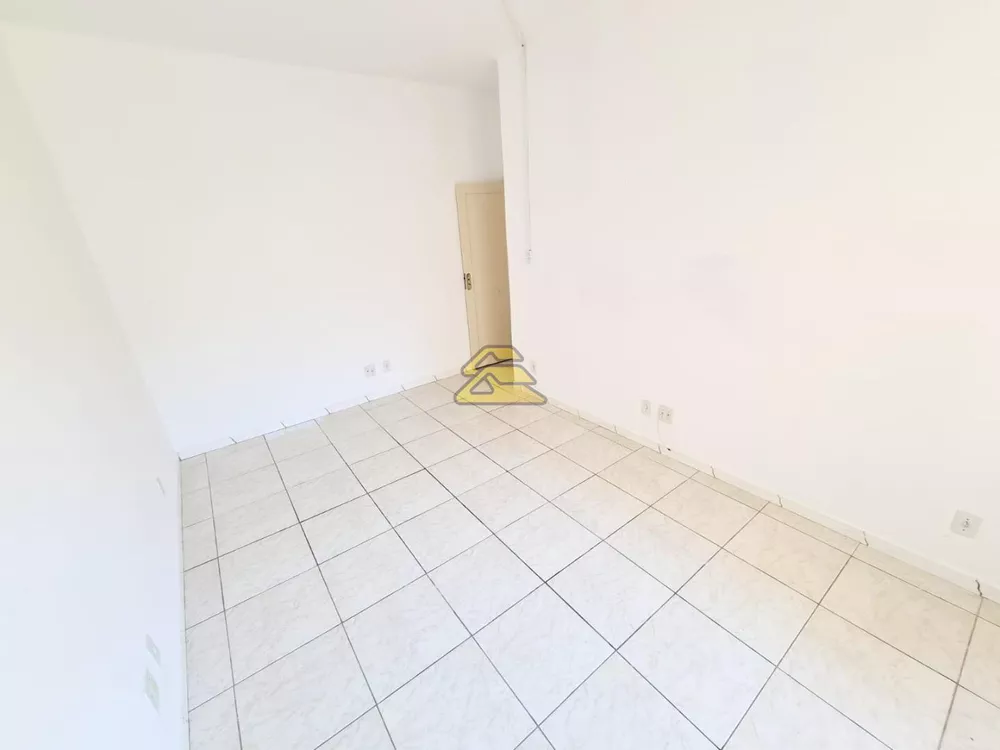 Apartamento à venda com 2 quartos, 67m² - Foto 1