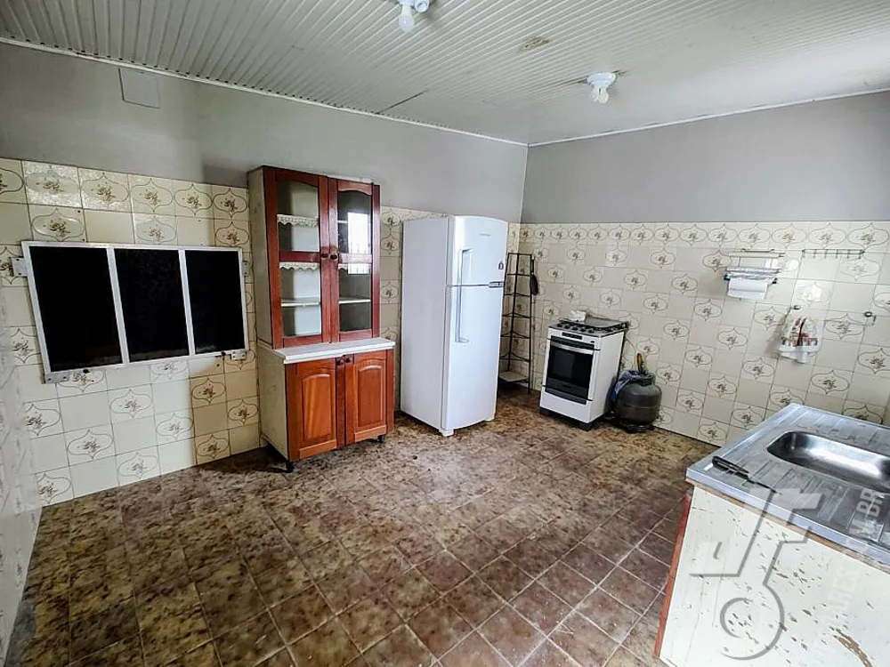Casa, 3 quartos, 181 m² - Foto 2