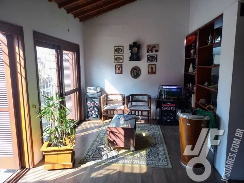Sobrado, 3 quartos, 248 m² - Foto 2