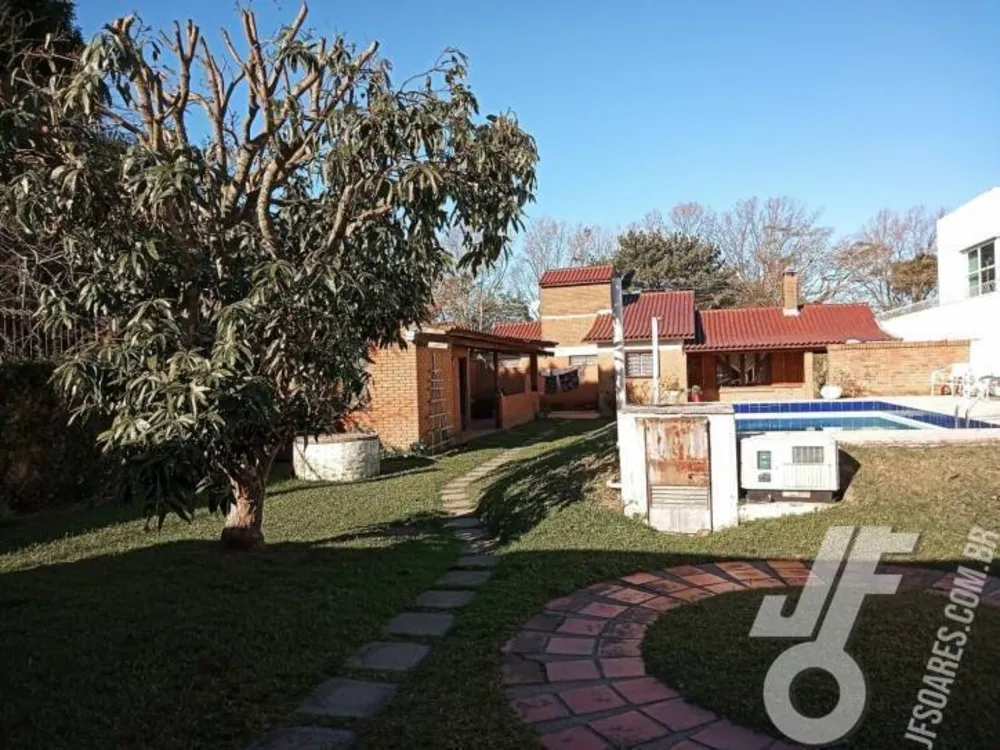 Casa, 4 quartos, 296 m² - Foto 1