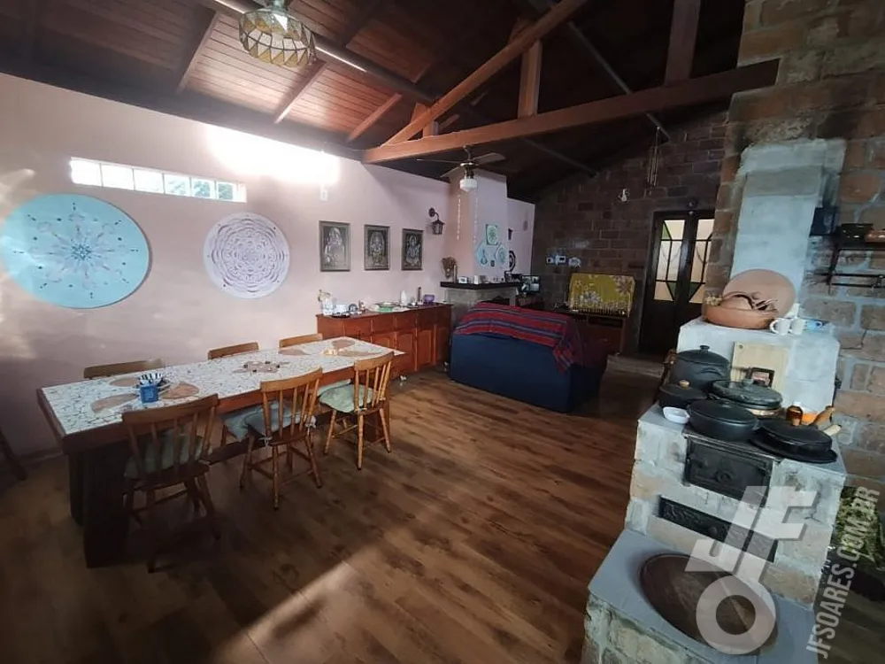 Casa, 3 quartos, 211 m² - Foto 2