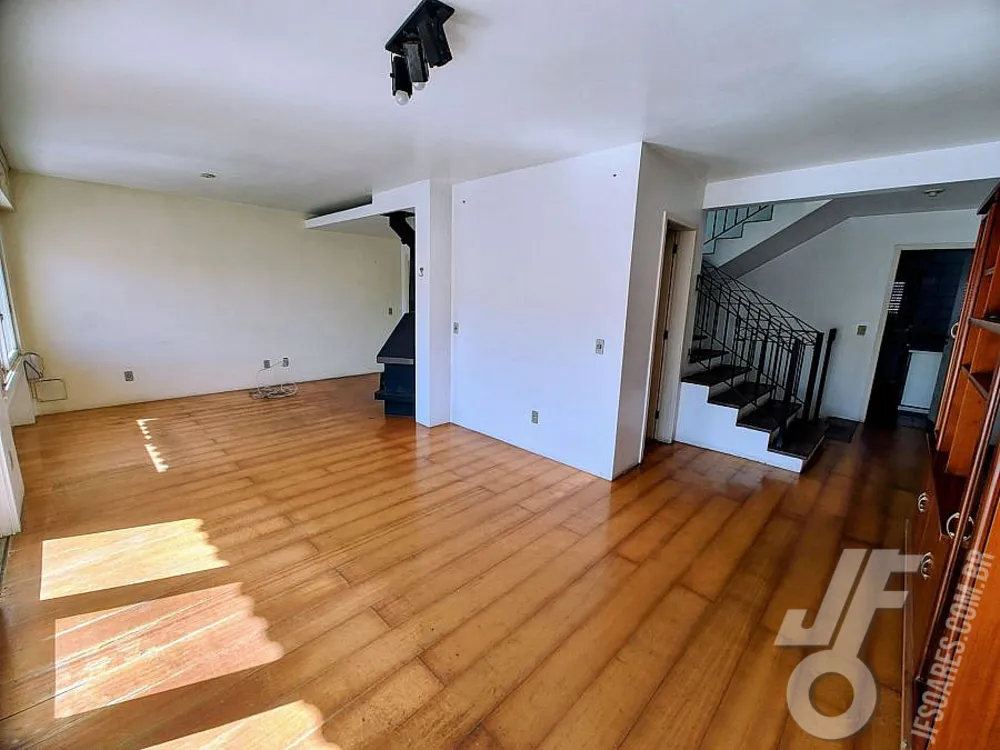 Sobrado, 3 quartos, 322 m² - Foto 1