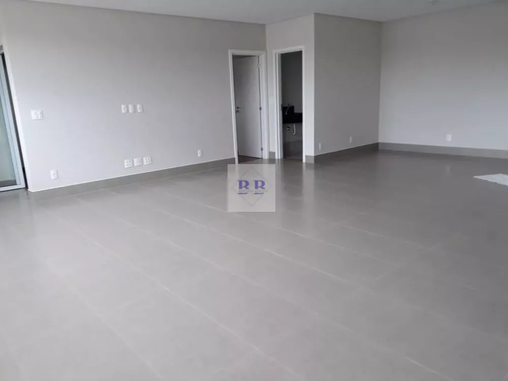 Apartamento à venda com 3 quartos, 150m² - Foto 2