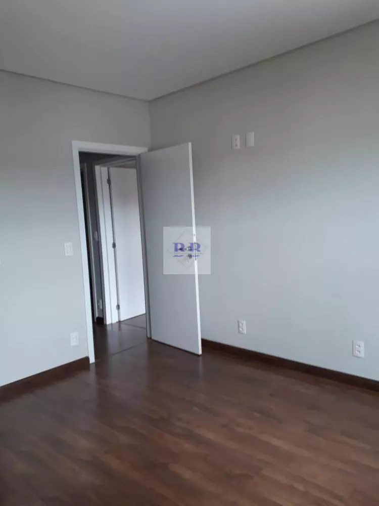 Apartamento à venda com 3 quartos, 150m² - Foto 9