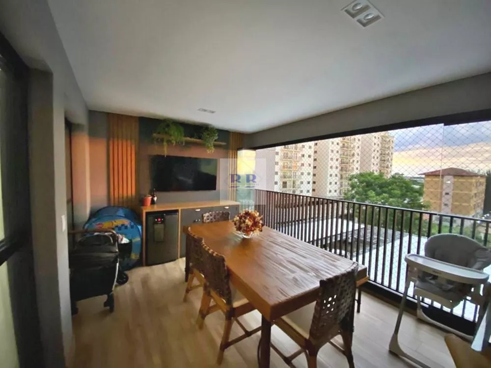 Apartamento à venda com 3 quartos, 137m² - Foto 1