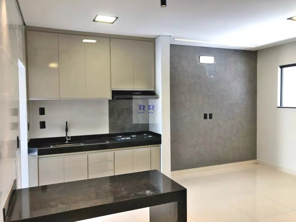 Apartamento à venda com 3 quartos, 92m² - Foto 1