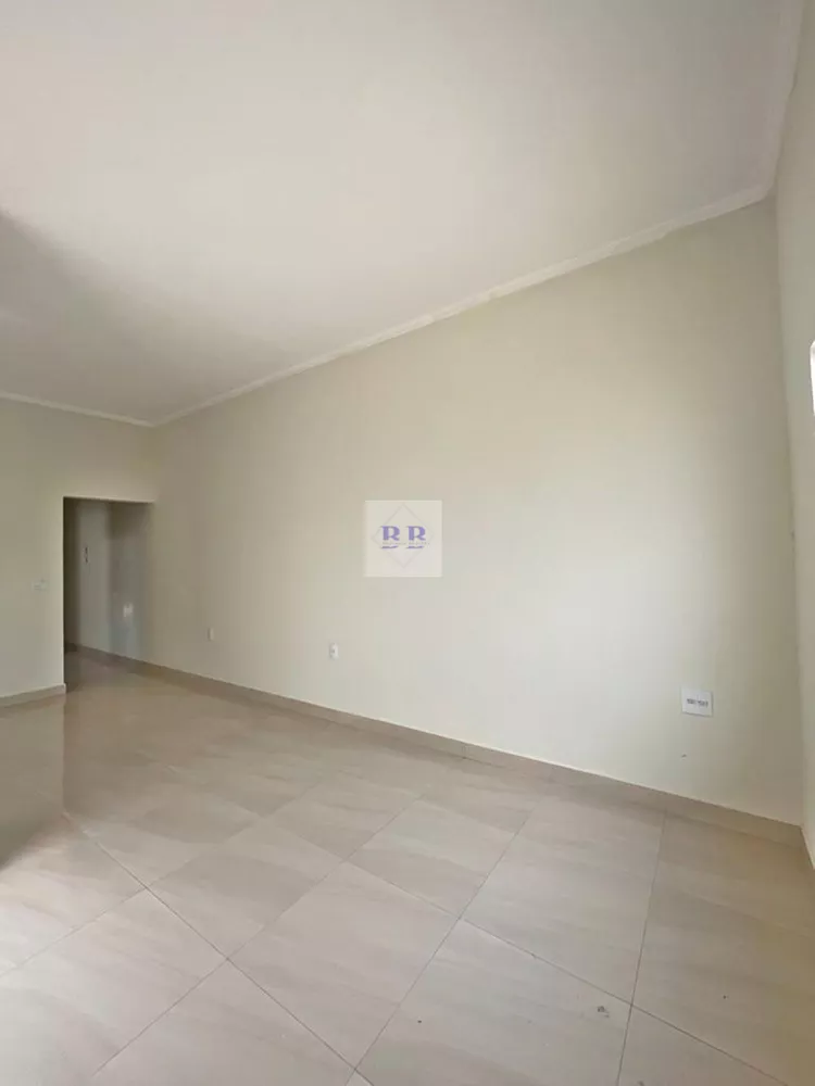 Casa à venda com 2 quartos, 65m² - Foto 2