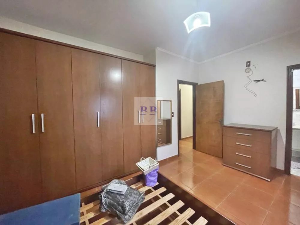 Casa à venda com 3 quartos, 161m² - Foto 3