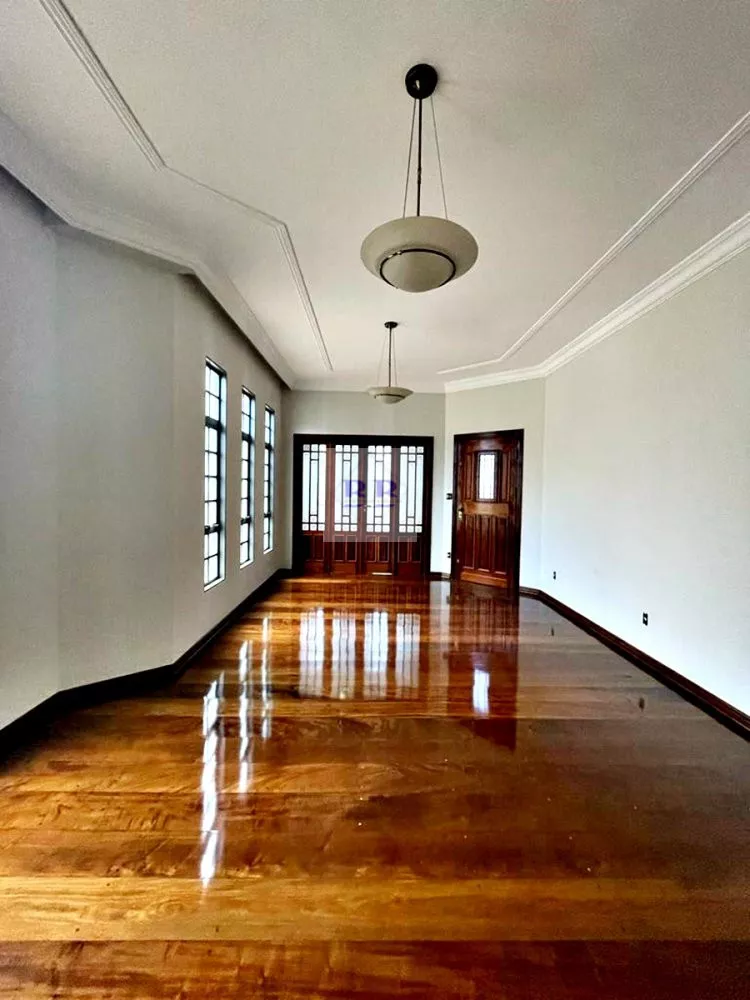 Casa à venda com 3 quartos, 200m² - Foto 8