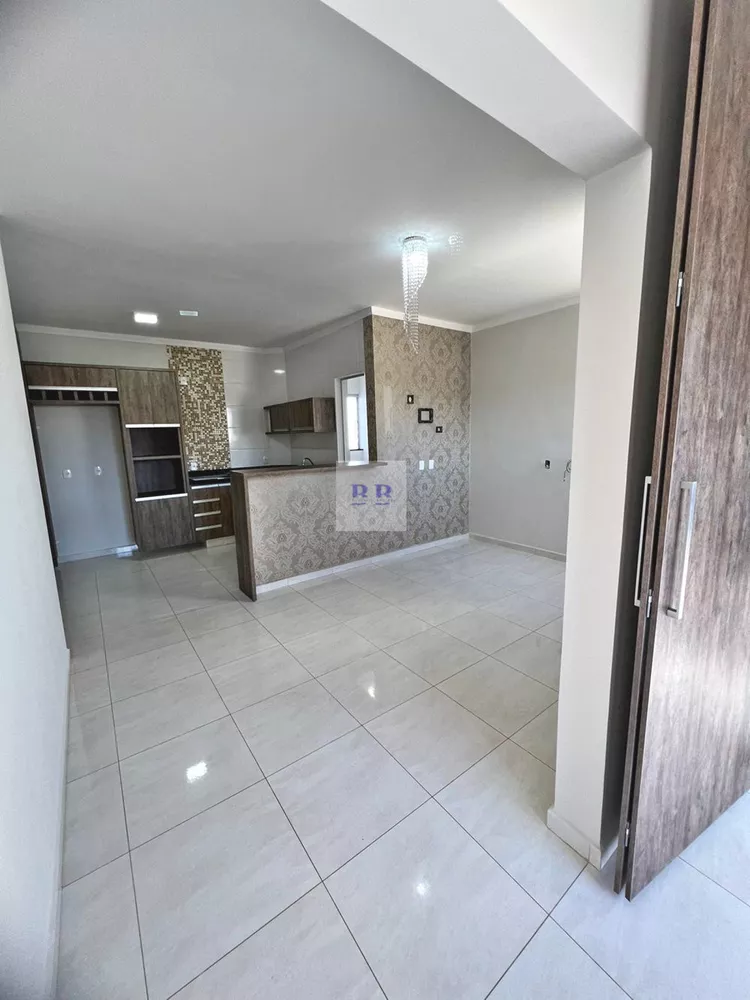 Apartamento à venda com 2 quartos, 74m² - Foto 1