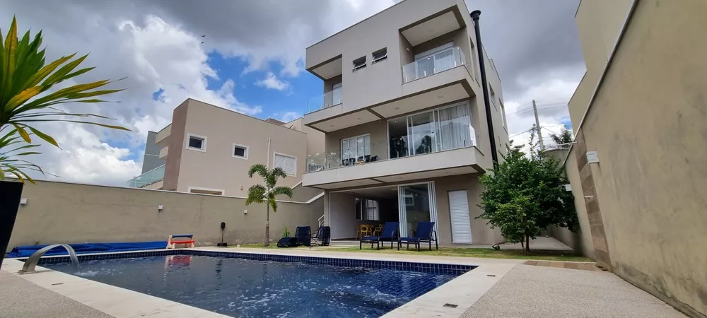 Casa de Condomínio à venda com 3 quartos, 360m² - Foto 1